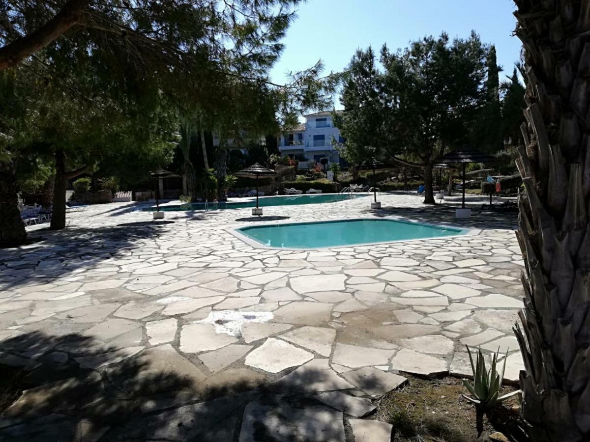 Family Paradise- Luxury Combined With Home Comfort Paphos Exteriör bild